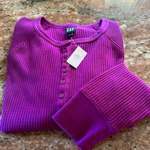 New Gap, Long Sleeve Top, Size Medium.